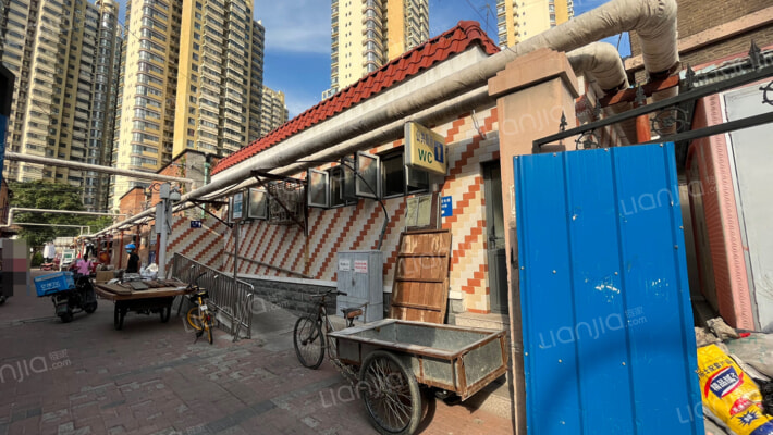 庆有东里外景图