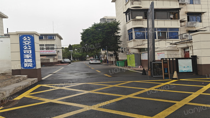 阜阳市公交总公司安全文明小区外景图