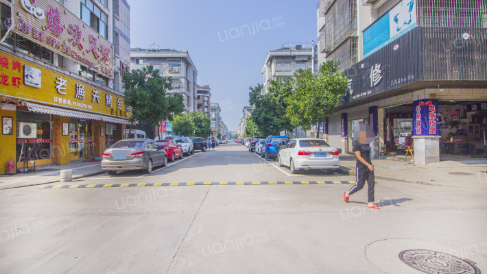 银海一区外景图