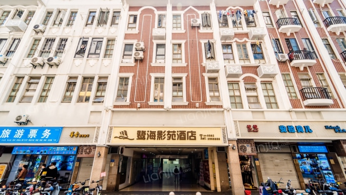 南中广场外景图