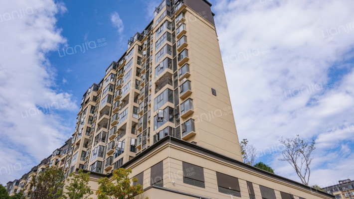 阳光城丽景湾外景图