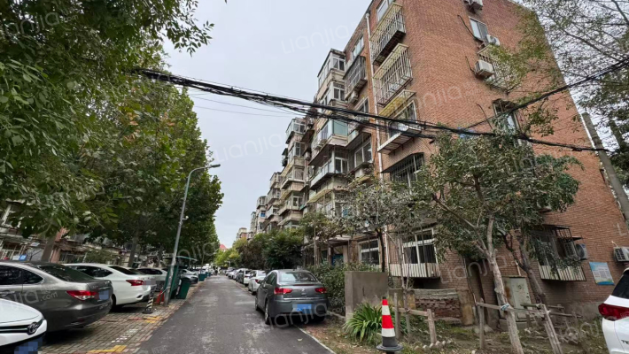 曲溪中里外景图