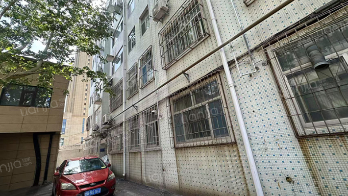 新华路4768号外景图