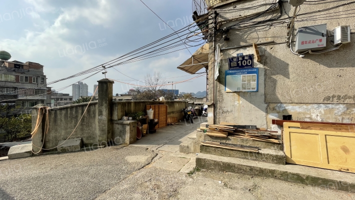 登高路100号外景图