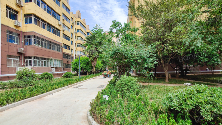 西延公司小区外景图