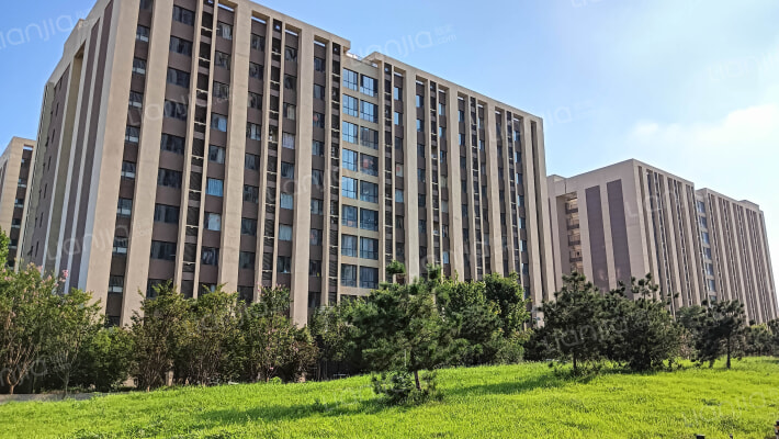 高远时光城外景图