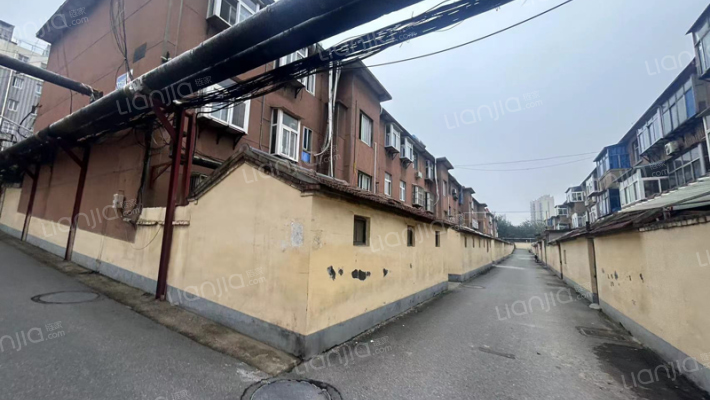 方大公司生活区外景图