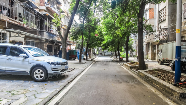 铁西二里外景图