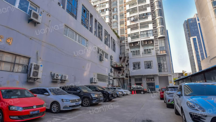 东方曼哈顿外景图