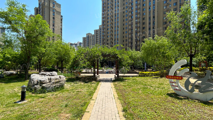 宏泰龙邸外景图