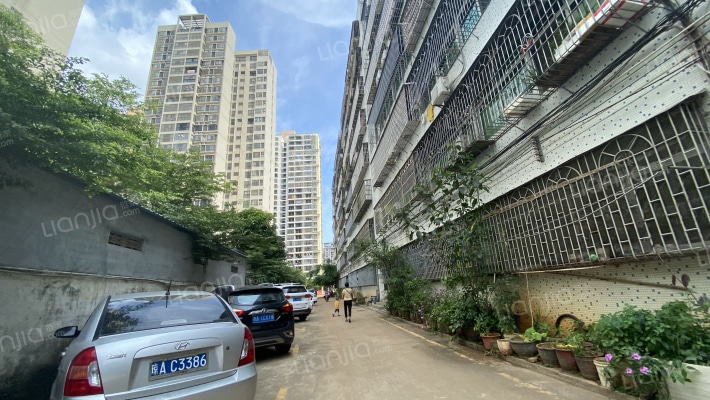 南方制罐厂外景图