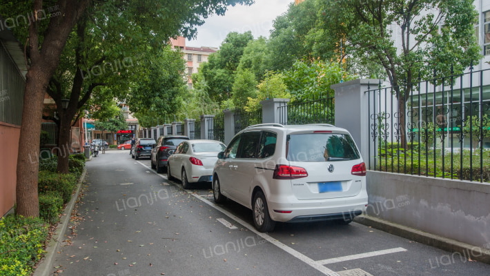 芳草路253弄外景图