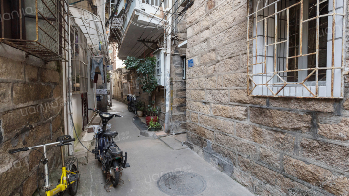 后海墘巷外景图