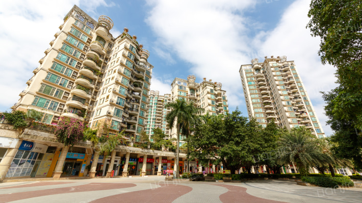 云山熹景外景图