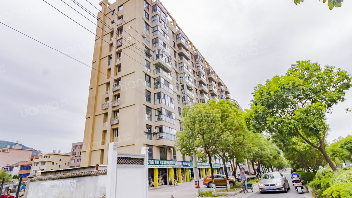 新竹大楼外景图