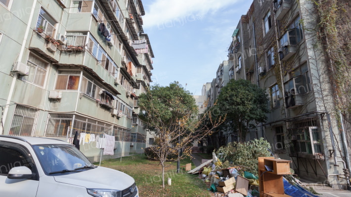 珞狮路308号外景图