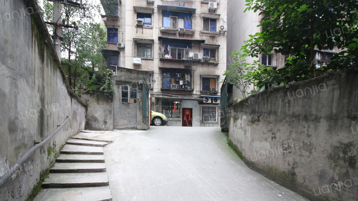 子龙公寓外景图