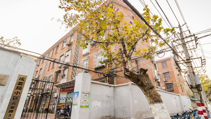 成套局宿舍外景图