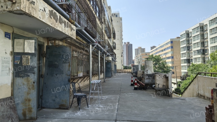 煤建小区外景图