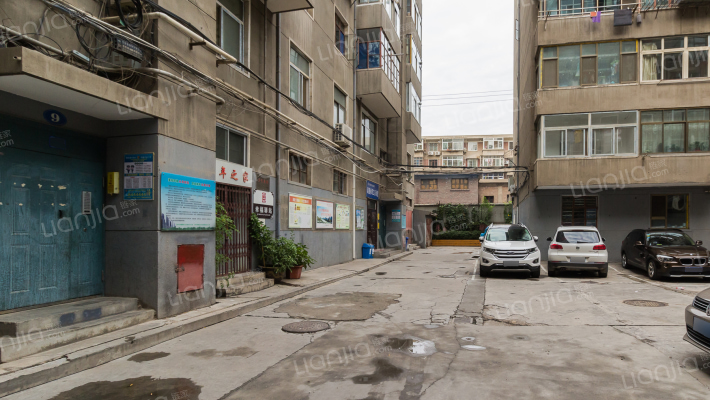 甘肃省七建公司家属院外景图