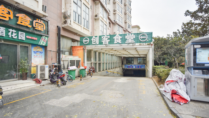 21世纪居易国际广场外景图