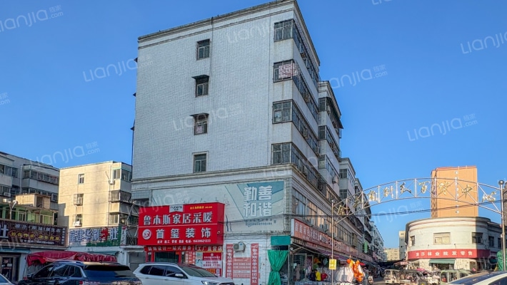 叶毛商住楼外景图