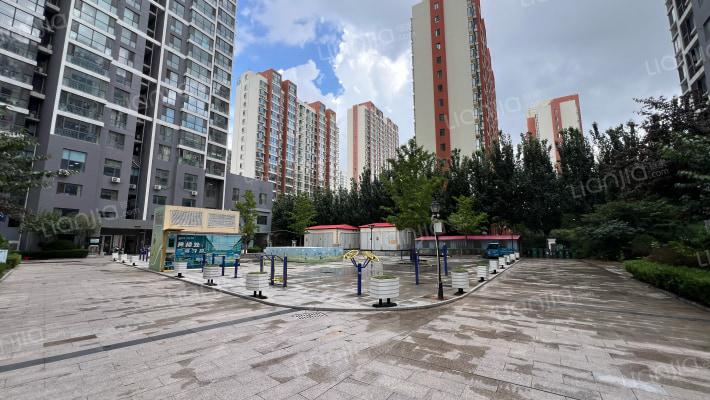 水岸府邸东苑外景图