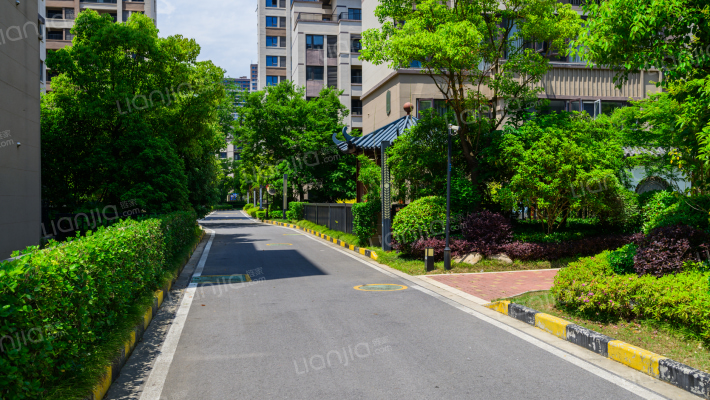 路劲港欣城南区外景图