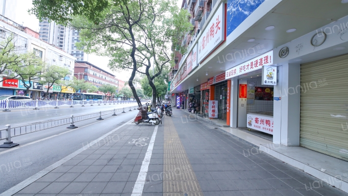 上海路橡胶厂宿舍外景图