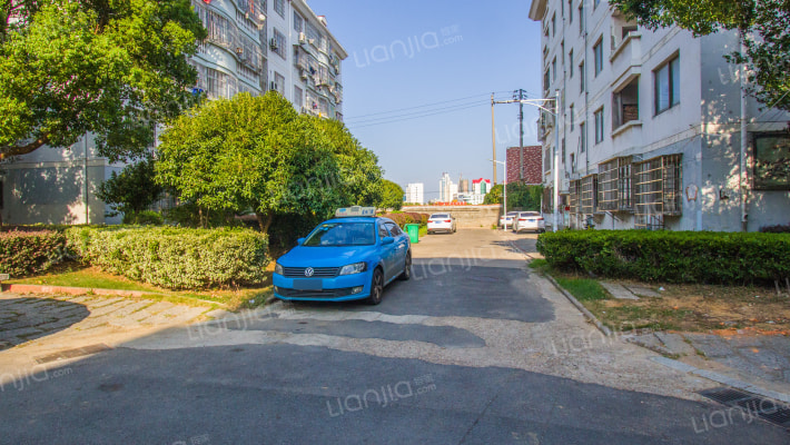 青湖村公寓外景图