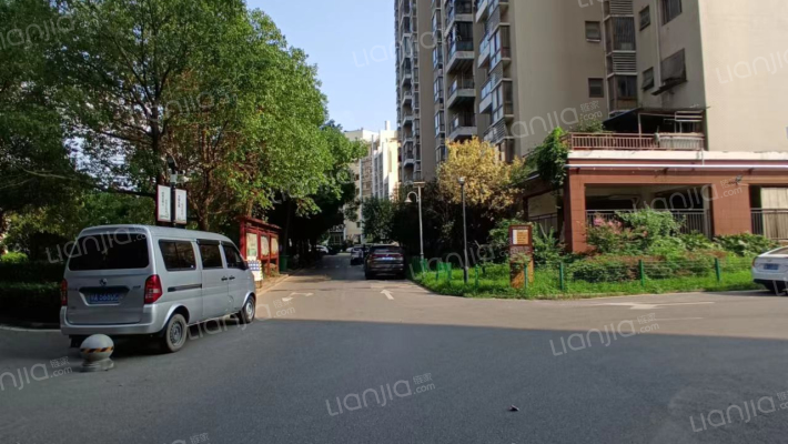 长江明珠外景图