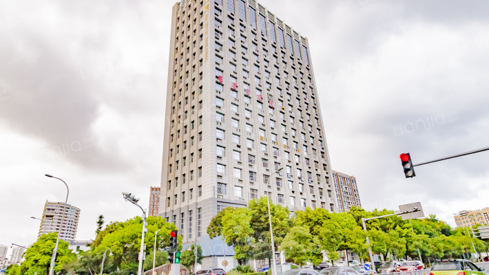 堇山大厦外景图