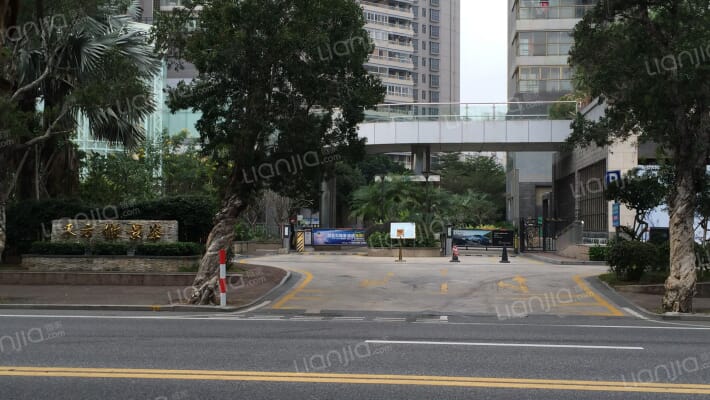 东方傲景峰外景图