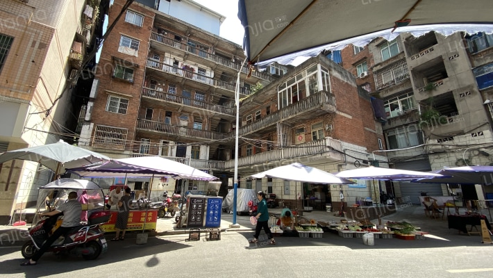 房管局公房外景图