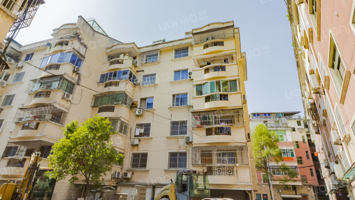 武川公寓外景图