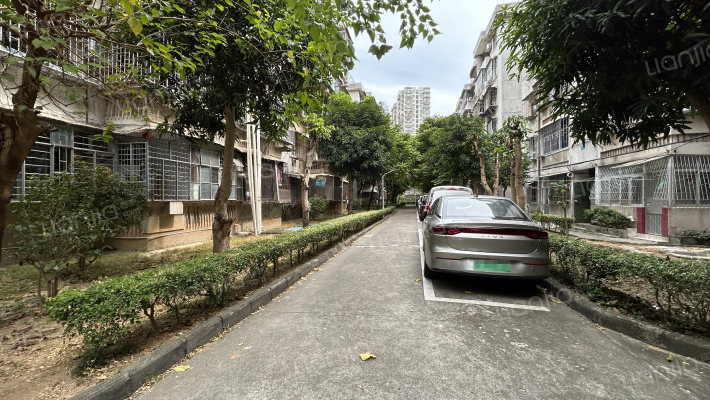 拱运宿舍外景图