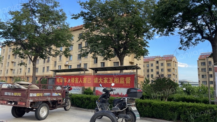 鳌山卫经济适用房南区外景图