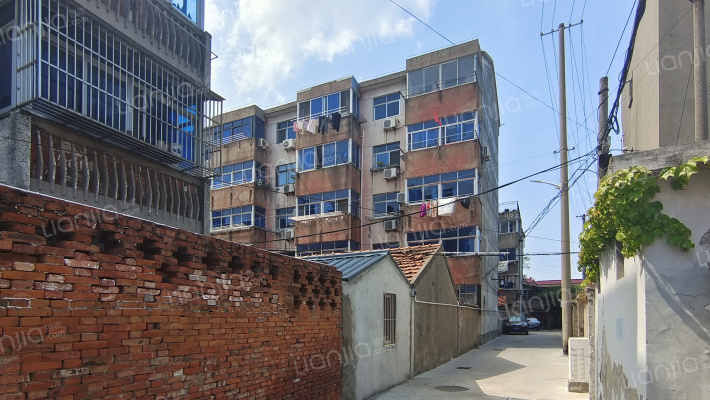 古宾西巷外景图