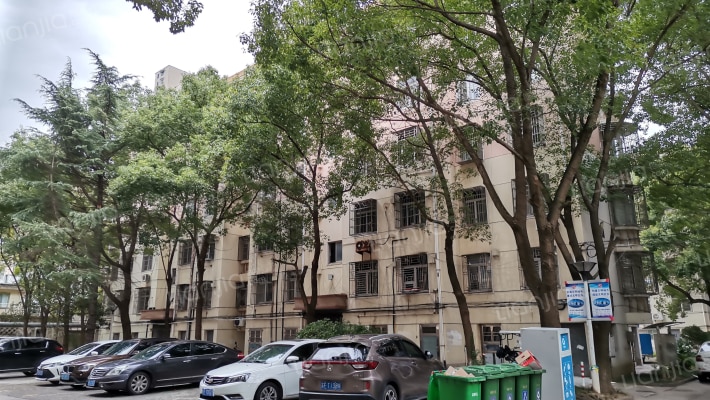 建都新村外景图