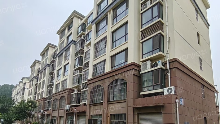 东方花园外景图