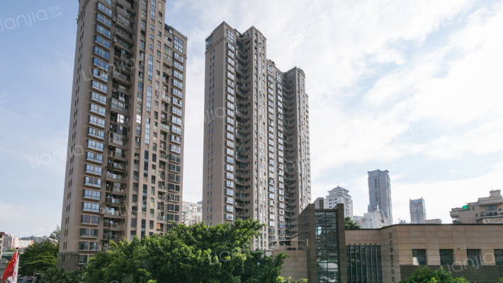 特房尊府外景图