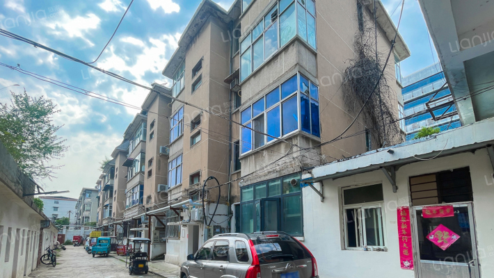 市建行培训中心外景图