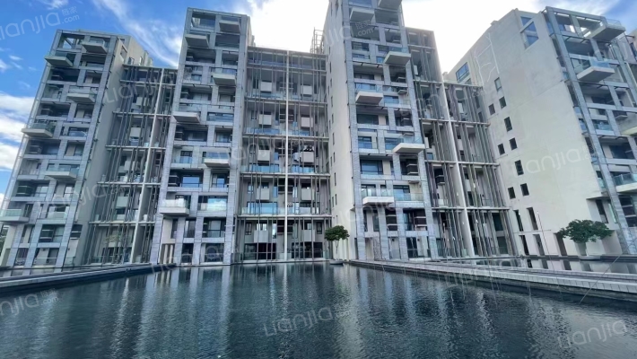 盛木天一方外景图