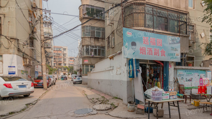 药校家属楼外景图