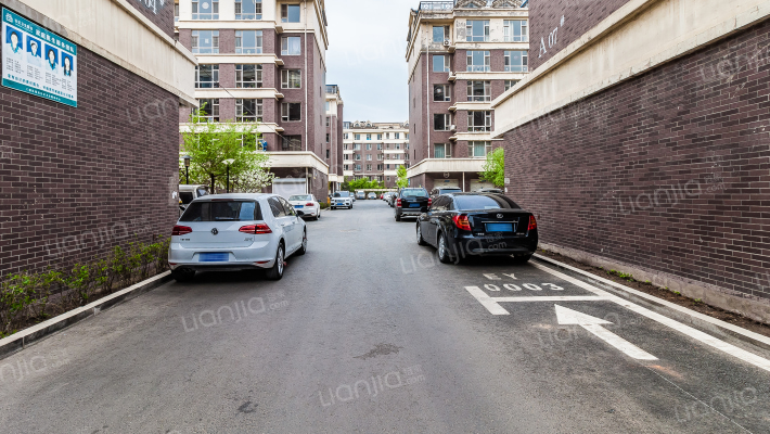 阳光华尔兹A区外景图