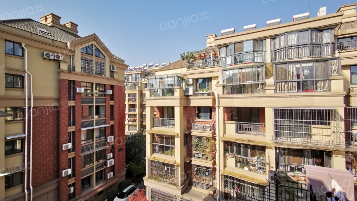 迎宾花苑外景图