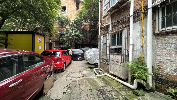 鲤鱼街52号外景图