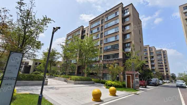 金鹏学府外景图