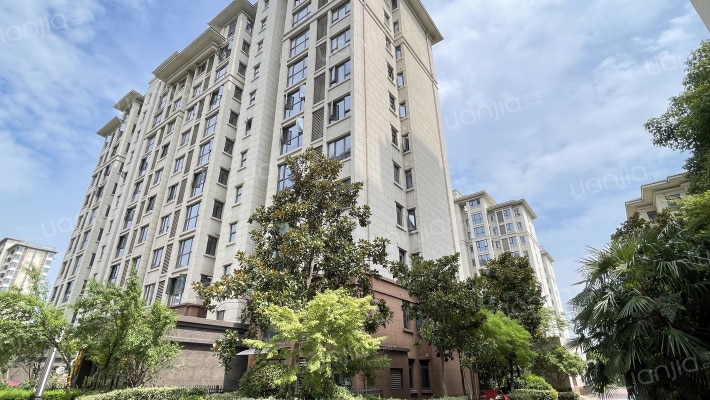 冠通水云墅外景图