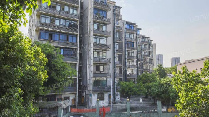 渝南大道64号院外景图